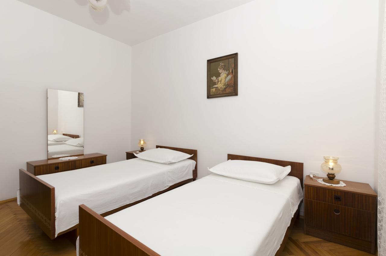 Apartment Eva P. Primošten Zewnętrze zdjęcie